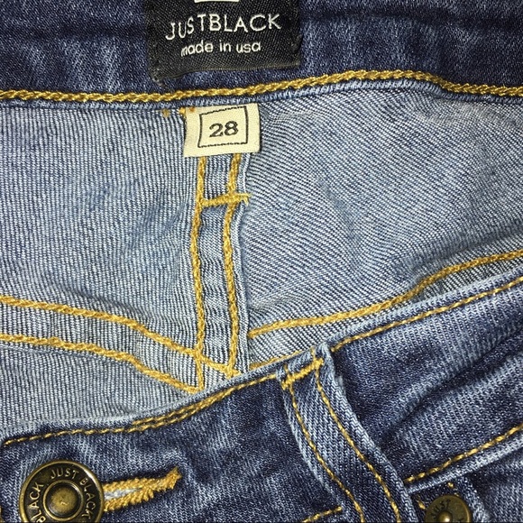 JUST Black size 28 raw hem blue jeans - Picture 5 of 5